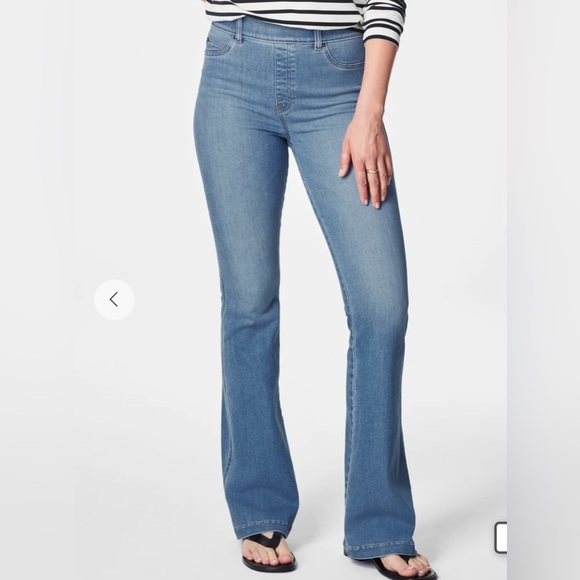 SPANX Denim - SPANXshape™ Original EveryWear Flare Jeans. Great condition. Size M